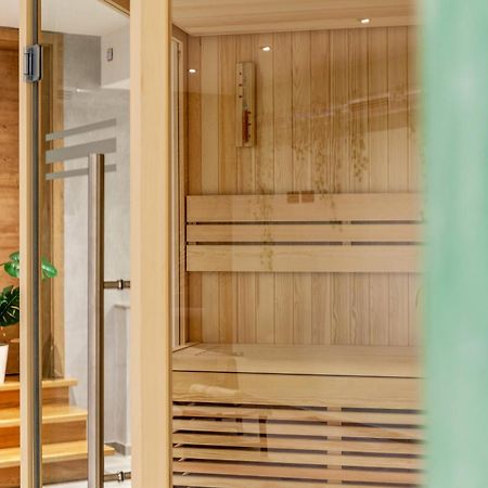 Chalet Aus Holz การ์มิช-พาร์เทนเคียร์เชน ภายนอก รูปภาพ