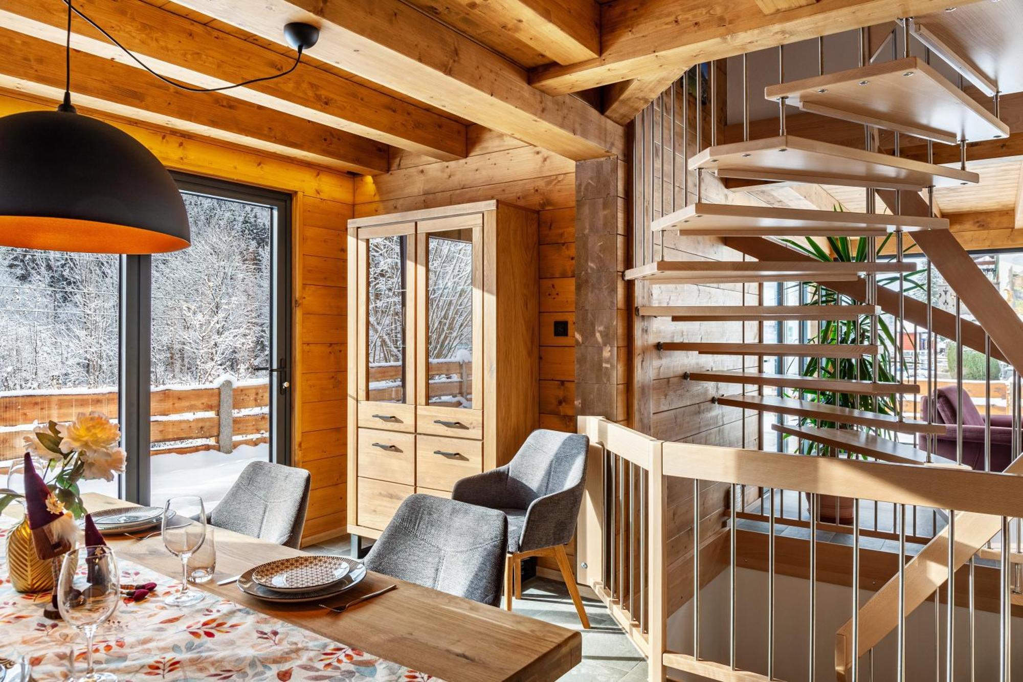 Chalet Aus Holz การ์มิช-พาร์เทนเคียร์เชน ภายนอก รูปภาพ
