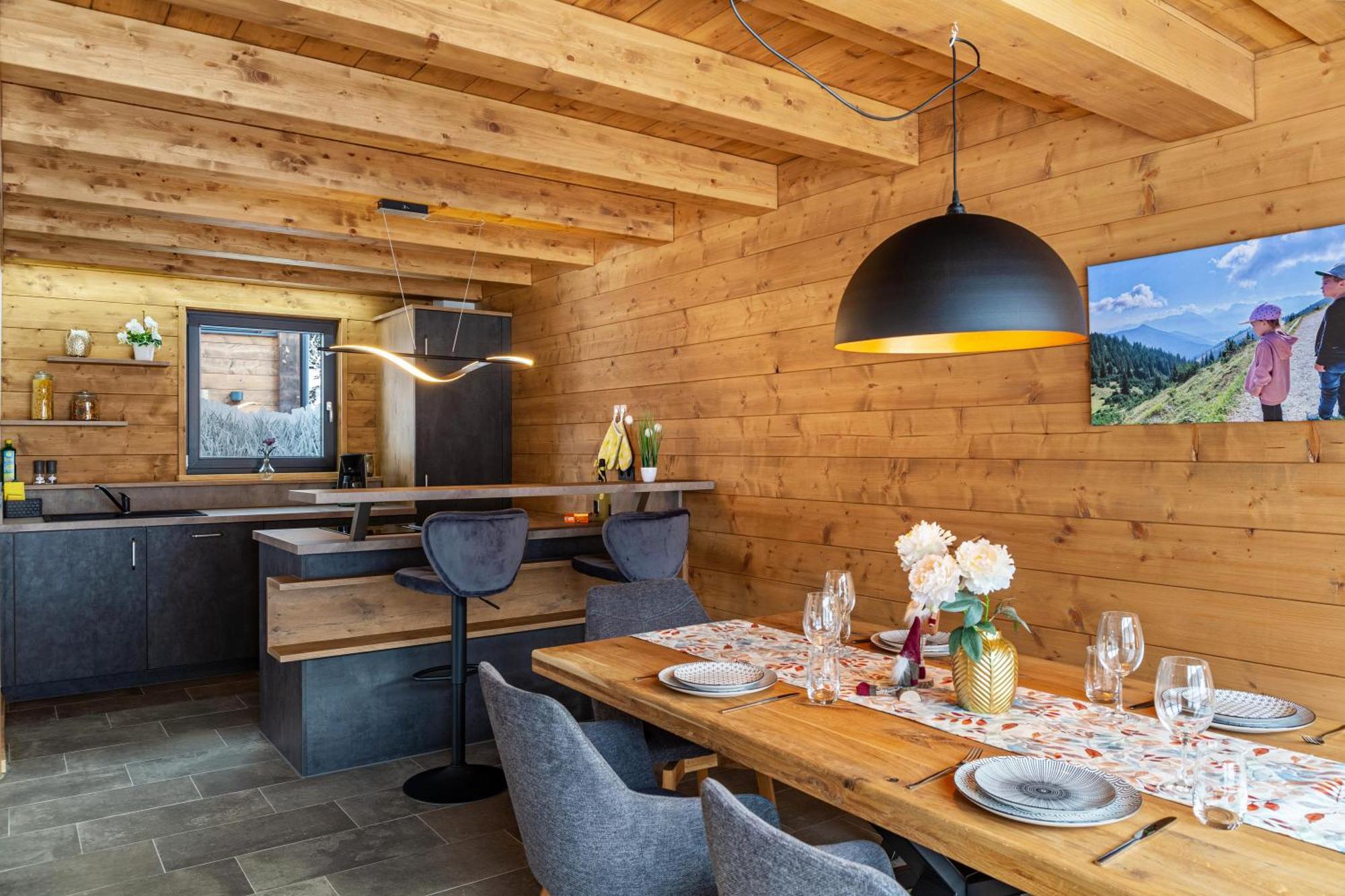 Chalet Aus Holz การ์มิช-พาร์เทนเคียร์เชน ภายนอก รูปภาพ