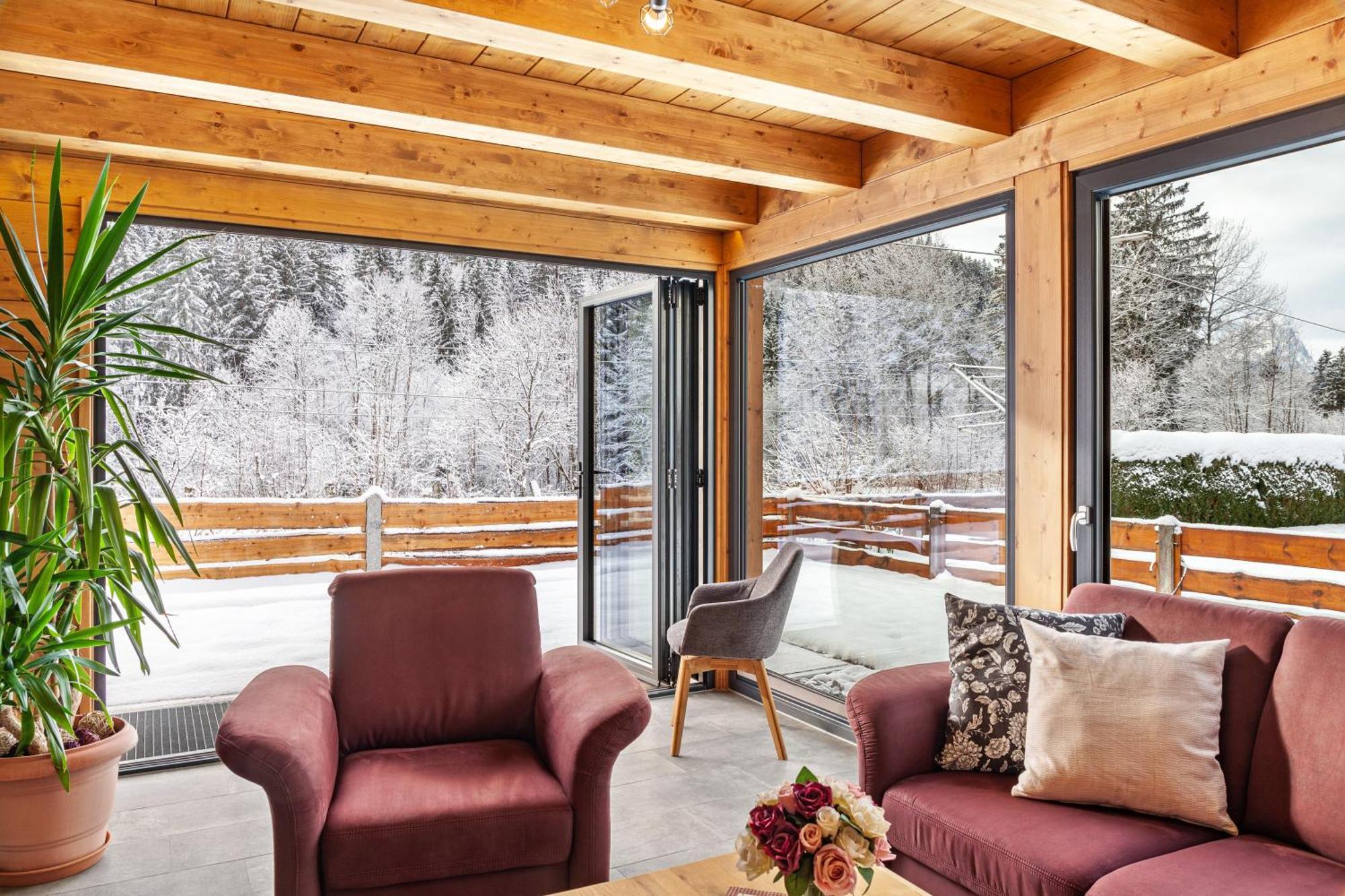 Chalet Aus Holz การ์มิช-พาร์เทนเคียร์เชน ภายนอก รูปภาพ